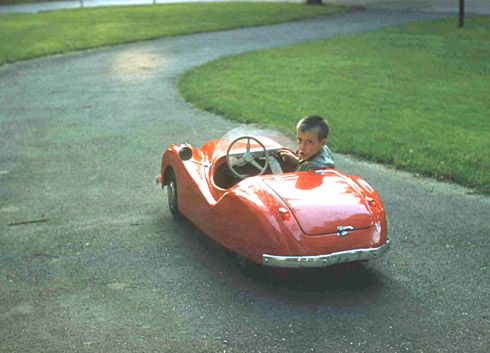 Clark Chaffee in the American Junior Jaguar XKE 120 in 1957